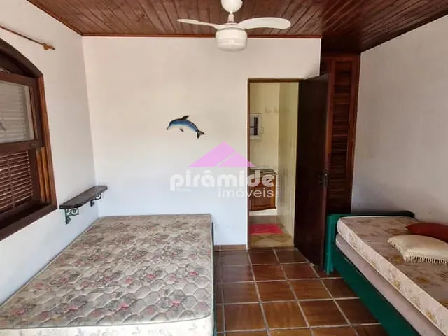 Casa com 360m² 4 quartos e 4 banheiros, à venda, no bairro Vila Atlântica em Caraguatatuba