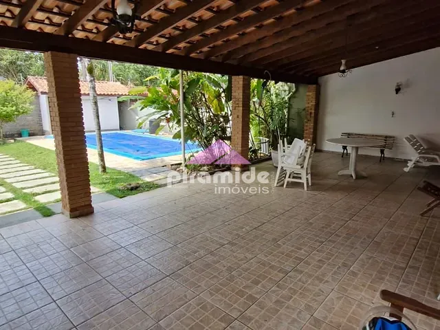 Casa com 360m² 4 quartos e 4 banheiros, à venda, no bairro Vila Atlântica em Caraguatatuba