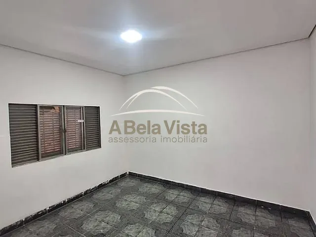 Casa com 250m² 3 quartos e 1 banheiro, à venda, no bairro Cipava em Osasco