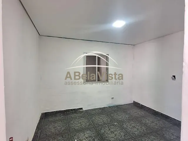 Casa com 250m² 3 quartos e 1 banheiro, à venda, no bairro Cipava em Osasco