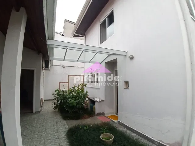 Casa com 313m² 4 quartos e 5 banheiros, à venda, no bairro Vila Atlântica em Caraguatatuba