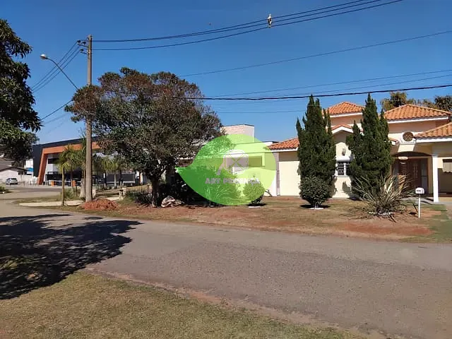 Casa 3 quartos e 4 banheiros, para alugar, no bairro Residencial Village Ipanema I em Araçoiaba da Serra