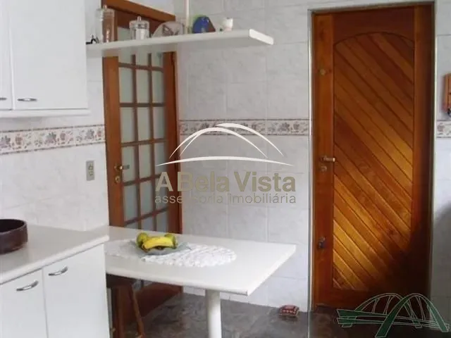 Casa com 275m² 3 quartos e 2 banheiros, à venda, no bairro Parque Continental em São Paulo