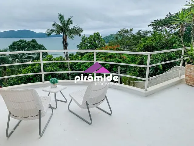 Casa com 563m² 6 quartos e 6 banheiros, à venda, no bairro Cocanha em Caraguatatuba