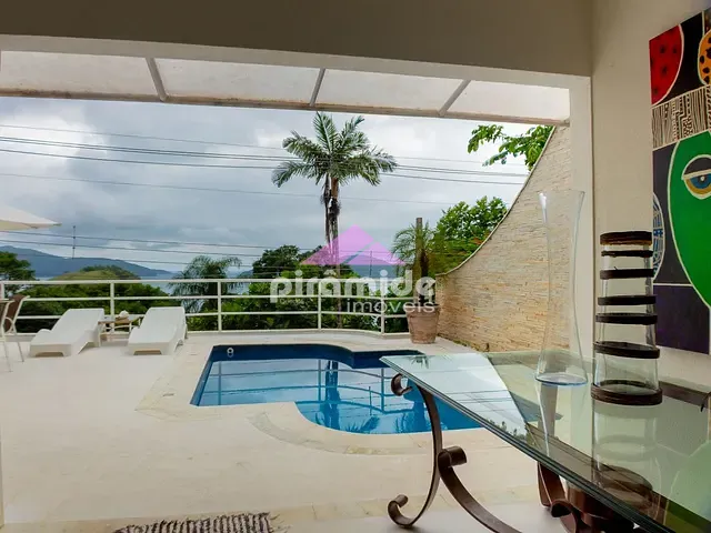 Casa com 563m² 6 quartos e 6 banheiros, à venda, no bairro Cocanha em Caraguatatuba