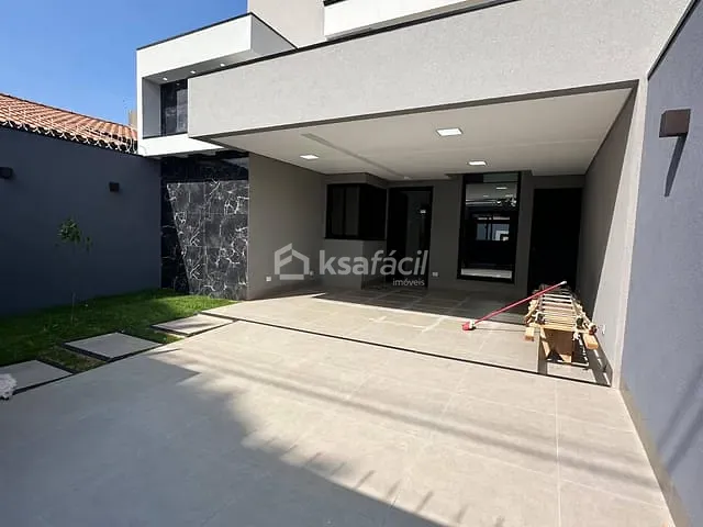 Casa com 225m² 3 quartos e 3 banheiros, à venda, no bairro Parque Residencial Rita Vieira em Campo Grande