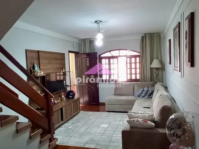 Casa com 125m² 3 quartos e 2 banheiros, à venda, no bairro Bosque dos Eucaliptos em São José dos Campos