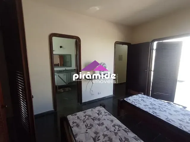Casa com 599m² 5 quartos e 3 banheiros, à venda, no bairro Pontal de Santa Marina em Caraguatatuba