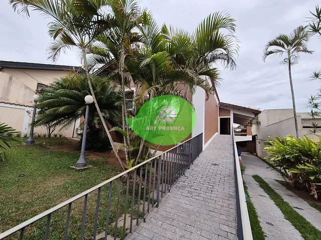 Casa com 748m² 4 quartos e 5 banheiros, à venda, no bairro Jardim Bandeirantes em Sorocaba