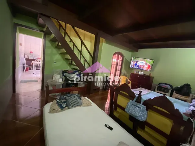 Casa com 182m² 3 quartos e 3 banheiros, à venda, no bairro Morro do Algodão em Caraguatatuba