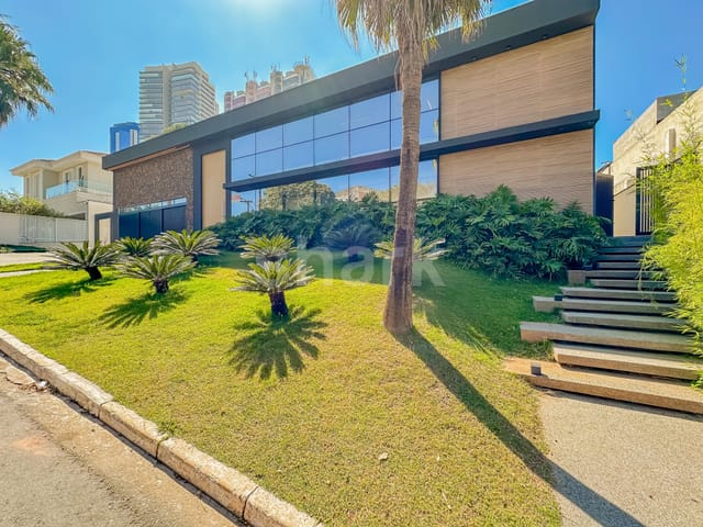 Casa com 1120m² 4 quartos e 7 banheiros, à venda, no bairro Alphaville Residencial Dois em Barueri