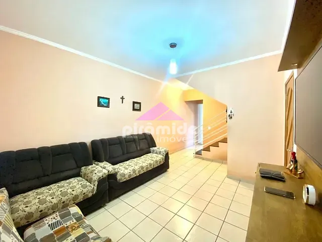 Casa com 140m² 3 quartos e 3 banheiros, à venda, no bairro Jardim das Indústrias em São José dos Campos