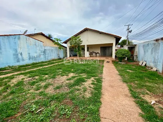 Casa com 360m² 3 quartos e 2 banheiros, à venda, no bairro Jardim Tijuca em Campo Grande