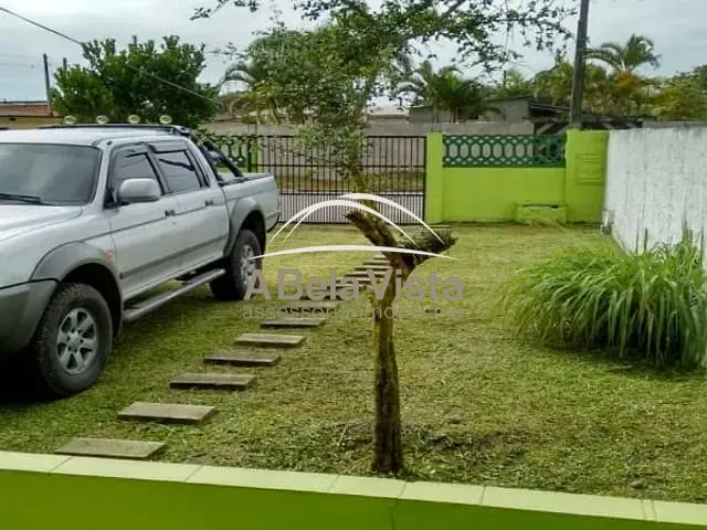 Casa com 300m² 1 quarto e 1 banheiro, à venda, no bairro Humaitá em Cananéia