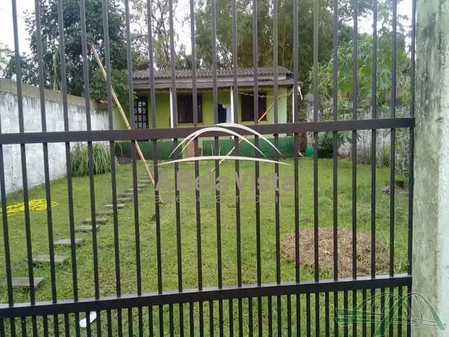 Casa com 300m² 1 quarto e 1 banheiro, à venda, no bairro Humaitá em Cananéia