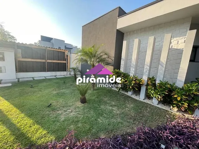 Casa com 481m² 3 quartos e 4 banheiros, à venda, no bairro Urbanova em São José dos Campos