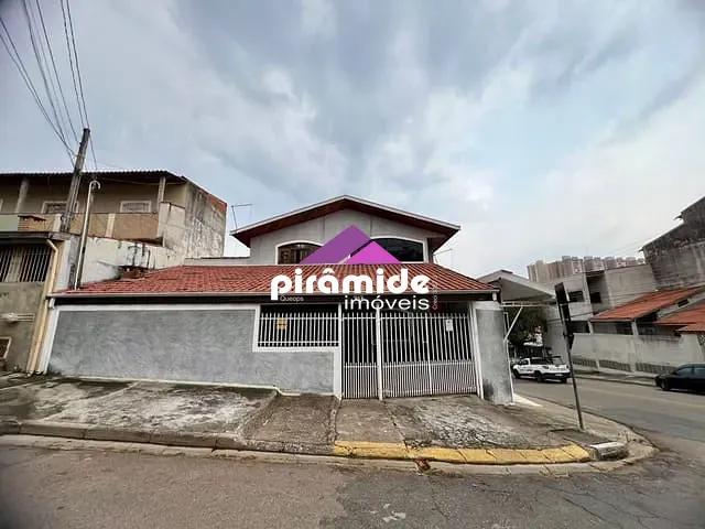 Casa com 157m² 5 quartos e 2 banheiros, à venda, no bairro Bosque dos Eucaliptos em São José dos Campos