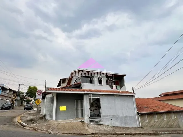 Casa com 157m² 5 quartos e 2 banheiros, à venda, no bairro Bosque dos Eucaliptos em São José dos Campos