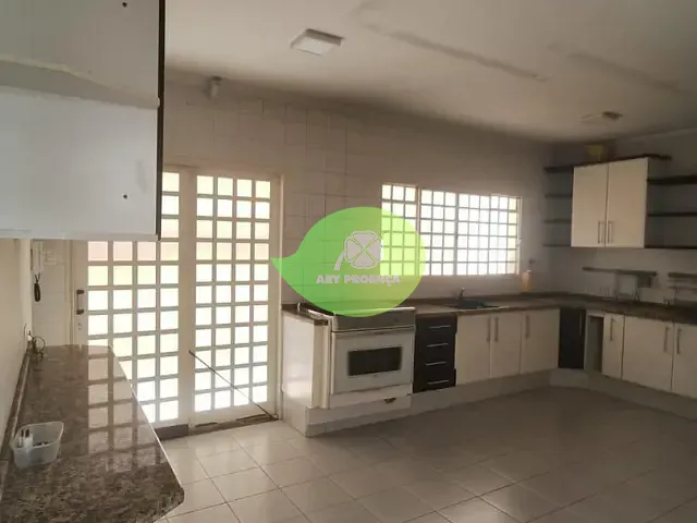 Casa 3 quartos e 3 banheiros, à venda, no bairro Jardim Maria do Carmo em Sorocaba