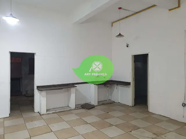 Casa com 382m², para alugar, no bairro Jardim Europa em Sorocaba