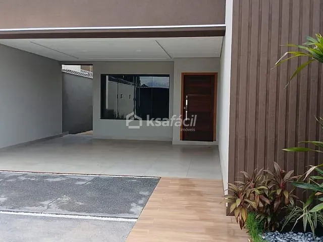 Casa com 360m² 3 quartos e 2 banheiros, à venda, no bairro Universitário em Campo Grande