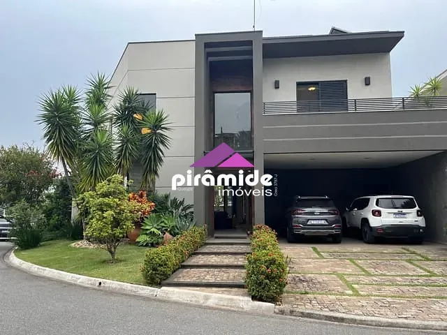 Casa com 300m² 3 quartos e 2 banheiros, à venda, no bairro Jardim das Industrias em Jacareí
