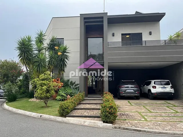 Casa com 300m² 3 quartos e 2 banheiros, à venda, no bairro Jardim das Industrias em Jacareí