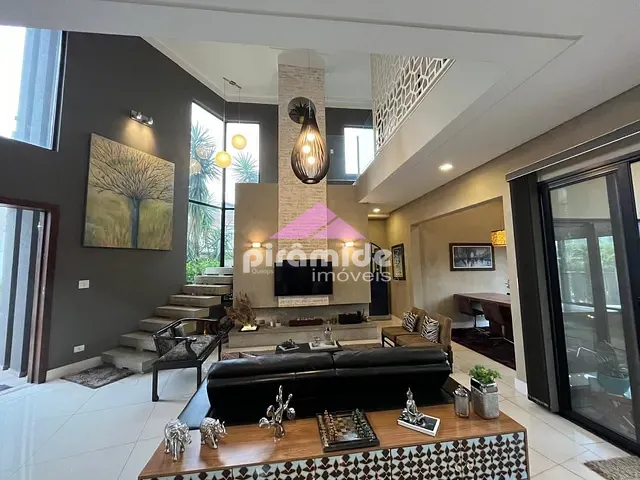 Casa com 300m² 3 quartos e 2 banheiros, à venda, no bairro Jardim das Industrias em Jacareí