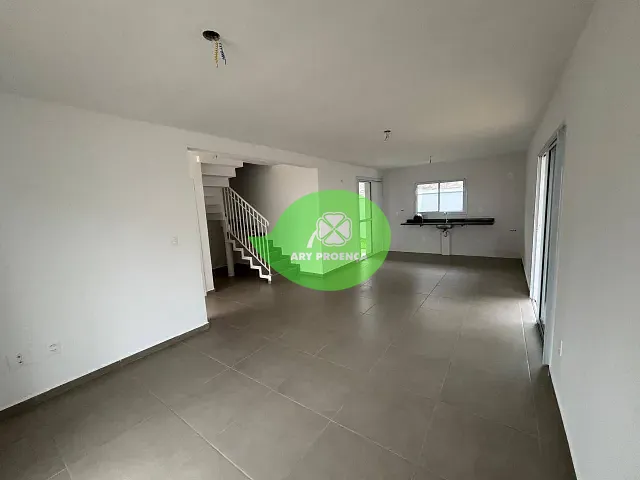 Casa 3 quartos e 2 banheiros, para alugar, no bairro Condomínio Vila Flora em Votorantim