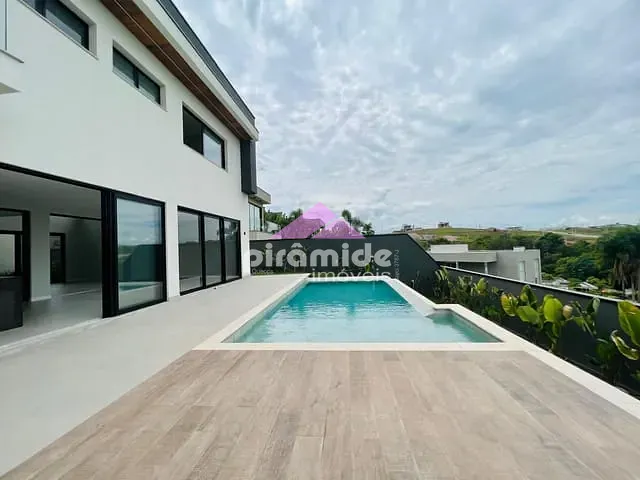 Casa com 720m² 5 quartos e 5 banheiros, à venda, no bairro Urbanova em São José dos Campos