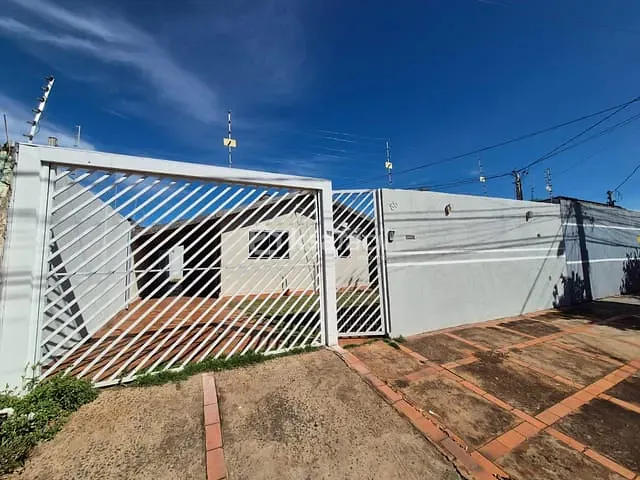 Casa com 250m² 3 quartos e 3 banheiros, à venda, no bairro Conjunto Habitacional Estrela D'Alva I em Campo Grande