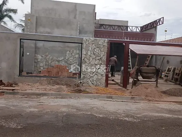 Casa com 360m² 3 quartos e 2 banheiros, à venda, no bairro Jardim Monte Líbano em Campo Grande