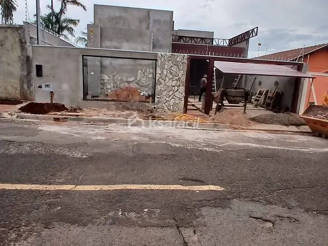 Casa com 360m² 3 quartos e 2 banheiros, à venda, no bairro Jardim Monte Líbano em Campo Grande
