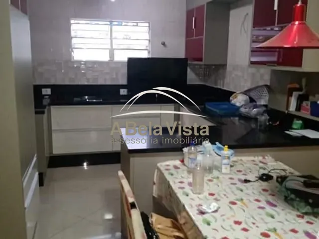 Casa com 250m² 3 quartos e 3 banheiros, à venda, no bairro Bela Vista em Osasco