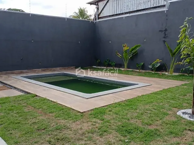 Casa com 360m² 3 quartos e 2 banheiros, à venda, no bairro Universitário em Campo Grande