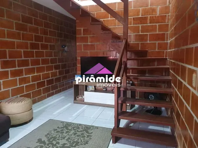 Casa com 103m² 2 quartos e 2 banheiros, à venda, no bairro Pontal de Santa Marina em Caraguatatuba