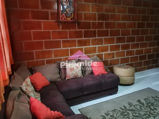 Casa com 103m² 2 quartos e 2 banheiros, à venda, no bairro Pontal de Santa Marina em Caraguatatuba