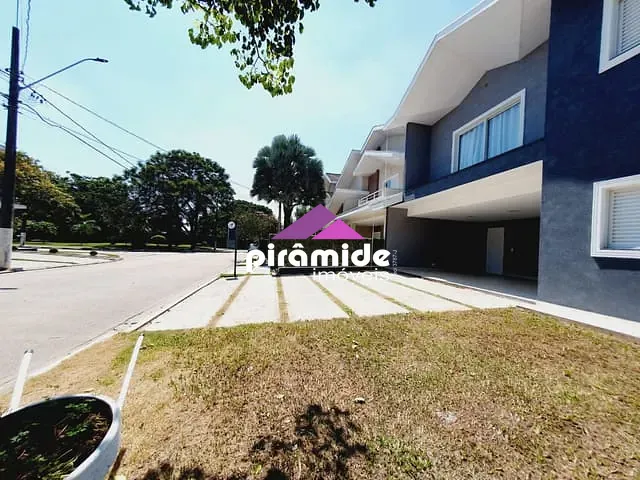 Casa com 360m² 3 quartos e 4 banheiros, à venda, no bairro Vila Branca em Jacareí