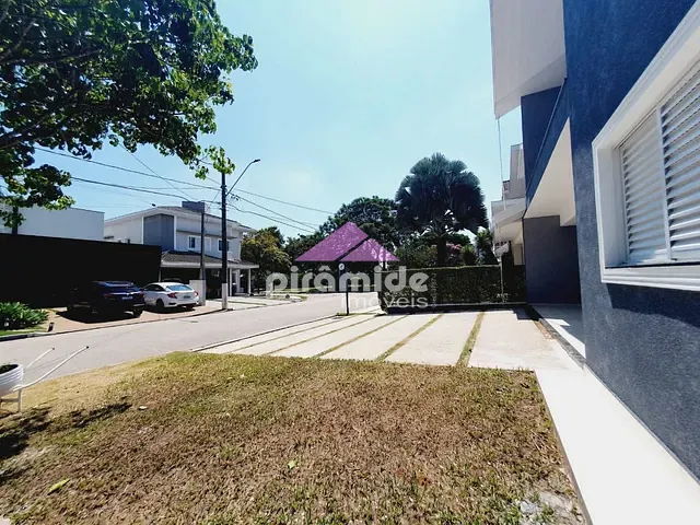 Casa com 360m² 3 quartos e 4 banheiros, à venda ou para alugar, no bairro Vila Branca em Jacareí
