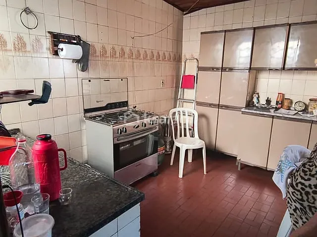 Casa com 200m² 3 quartos e 2 banheiros, à venda, no bairro Vila Bandeirante em Campo Grande