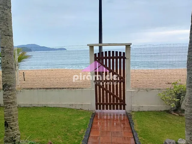 Casa com 478m² 6 quartos e 7 banheiros, à venda, no bairro Massaguaçu em Caraguatatuba