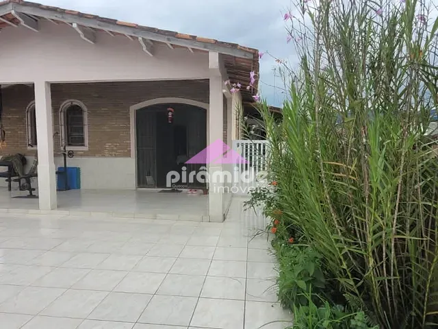 Casa com 500m² 3 quartos e 1 banheiro, à venda, no bairro Morro do Algodão em Caraguatatuba