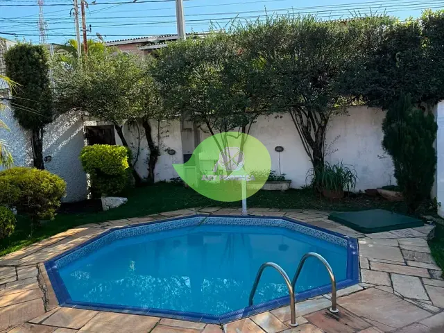 Casa 3 quartos e 4 banheiros, à venda, no bairro Jardim Santa Rosália em Sorocaba