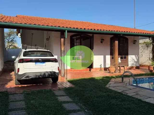 Casa 3 quartos e 4 banheiros, à venda, no bairro Jardim Santa Rosália em Sorocaba