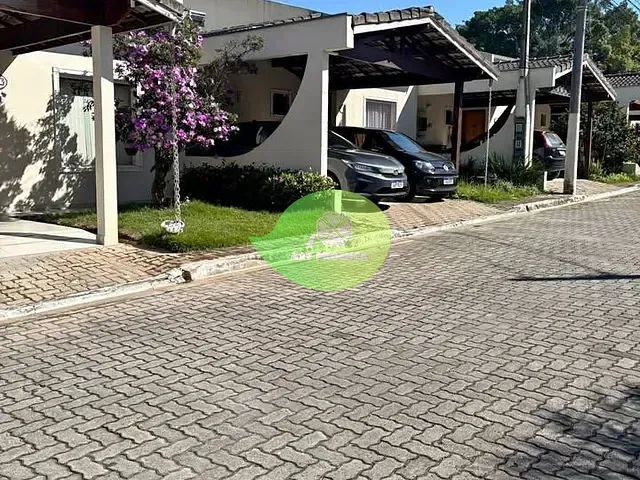 Casa com 200m² 4 quartos e 4 banheiros, à venda, no bairro Vila Jardini em Sorocaba
