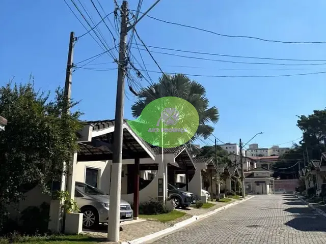 Casa com 200m² 4 quartos e 4 banheiros, à venda, no bairro Vila Jardini em Sorocaba
