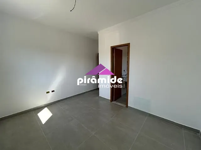 Casa com 180m² 3 quartos e 2 banheiros, à venda, no bairro Morro do Algodão em Caraguatatuba