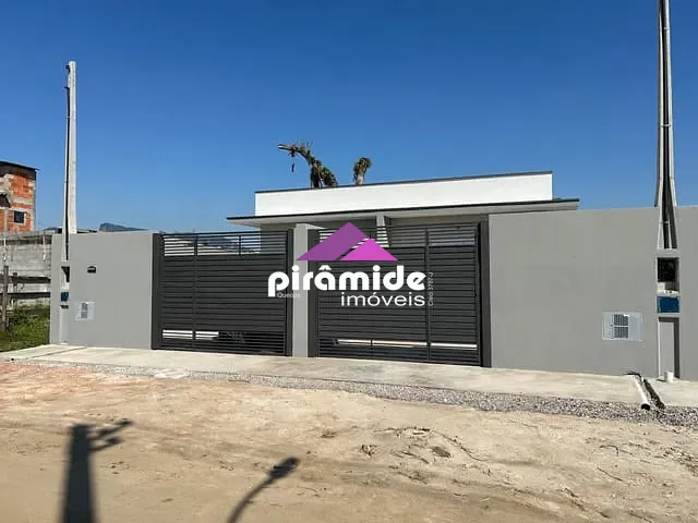 Casa com 180m² 3 quartos e 2 banheiros, à venda, no bairro Morro do Algodão em Caraguatatuba