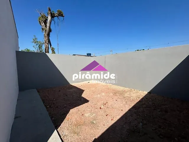 Casa com 180m² 3 quartos e 2 banheiros, à venda, no bairro Morro do Algodão em Caraguatatuba
