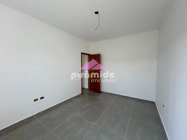 Casa com 180m² 3 quartos e 2 banheiros, à venda, no bairro Morro do Algodão em Caraguatatuba